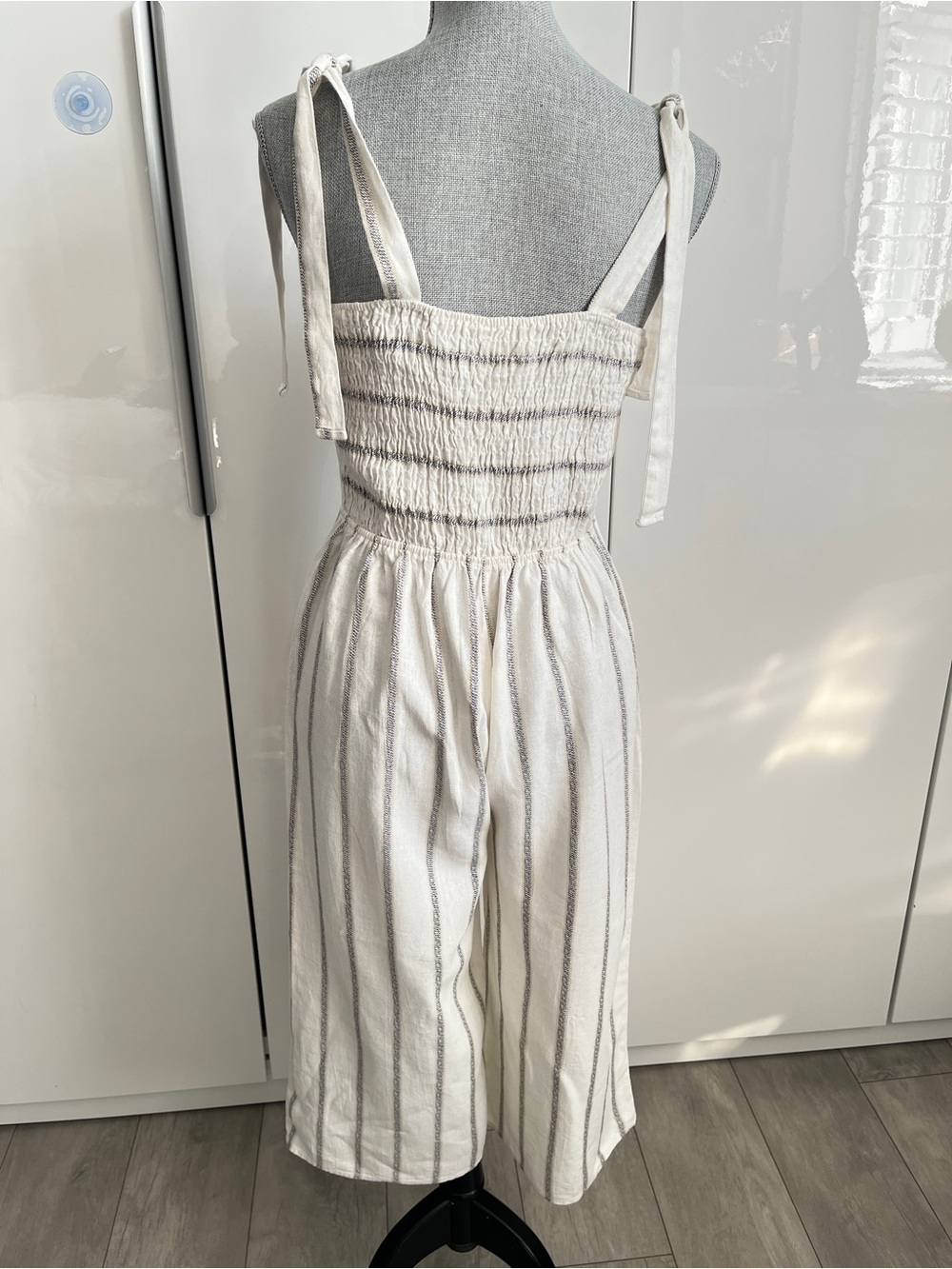 MONTEAU NWOT Women's Cream Linen Striped Tie-Shoulder Jumpsuit, Size L - Picture 6 of 9
